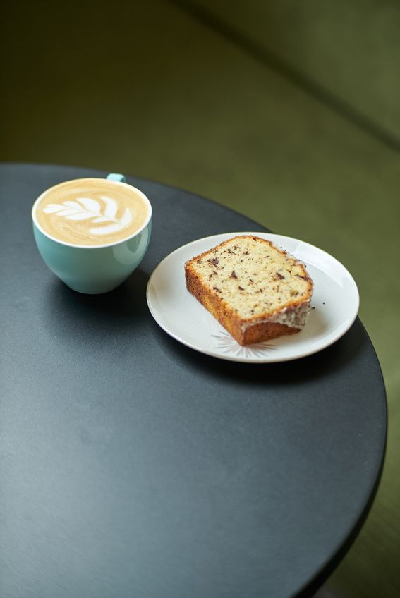 Budín y café